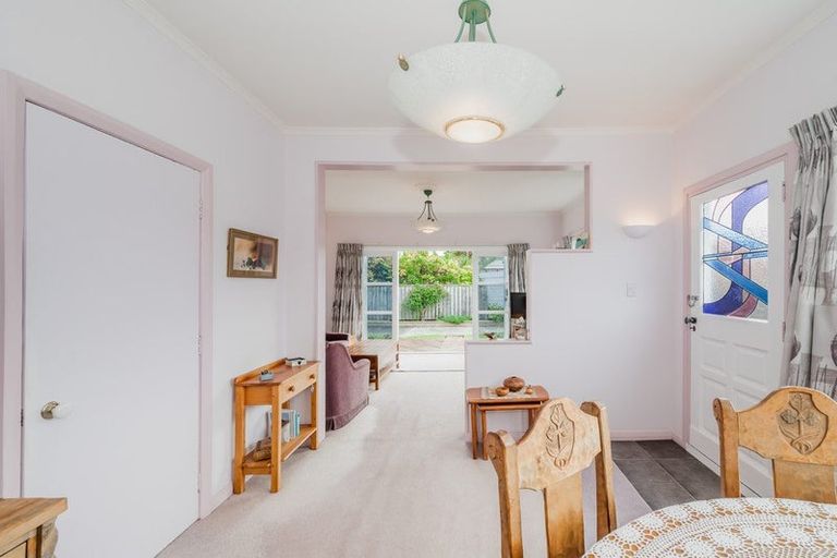 Photo of property in 4 Nathan Avenue, Paraparaumu Beach, Paraparaumu, 5032