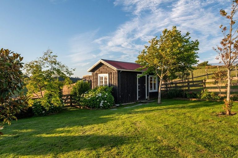 Photo of property in 44 Arone Way, Wainui, Silverdale, 0994