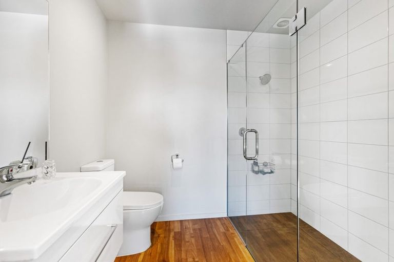 Photo of property in 21 Frye Crescent, Albert Town, Wanaka, 9305