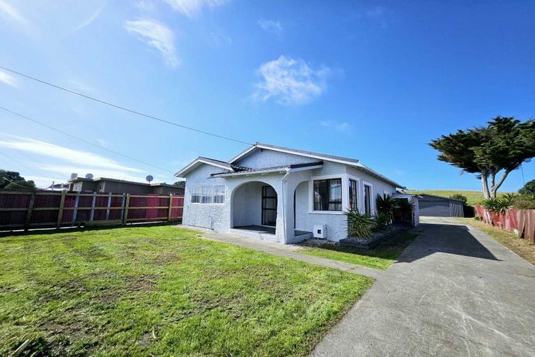 Photo of property in 68 Polson Street, Castlecliff, Whanganui, 4501