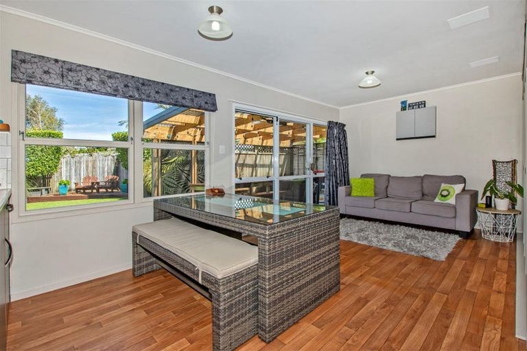 Photo of property in 10 Wentworth Place, Te Kamo, Whangarei, 0112