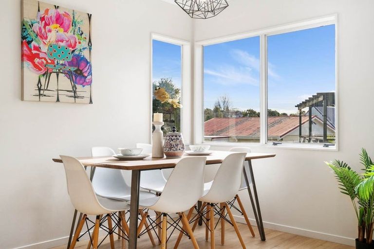 Photo of property in 76a Borich Road, Sunnyvale, Auckland, 0612