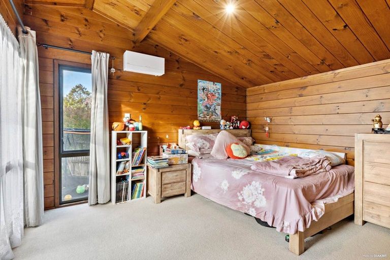 Photo of property in 5 Hutchinsons Road, Bucklands Beach, Auckland, 2014