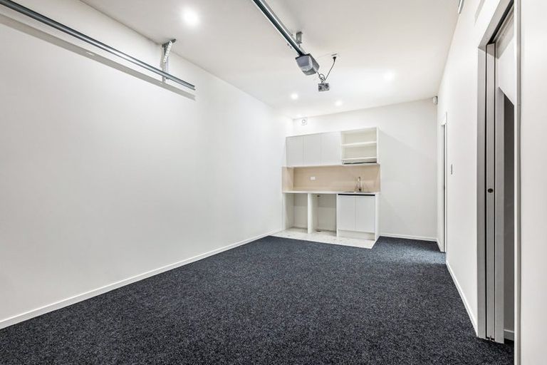 Photo of property in 49 Vera Road, Te Atatu South, Auckland, 0610