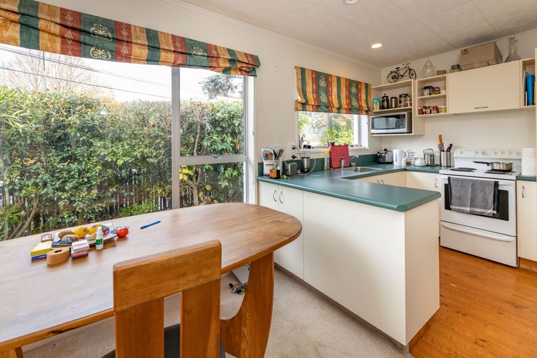 Photo of property in 1/7 Sparks Road, Somerfield, Christchurch, 8024