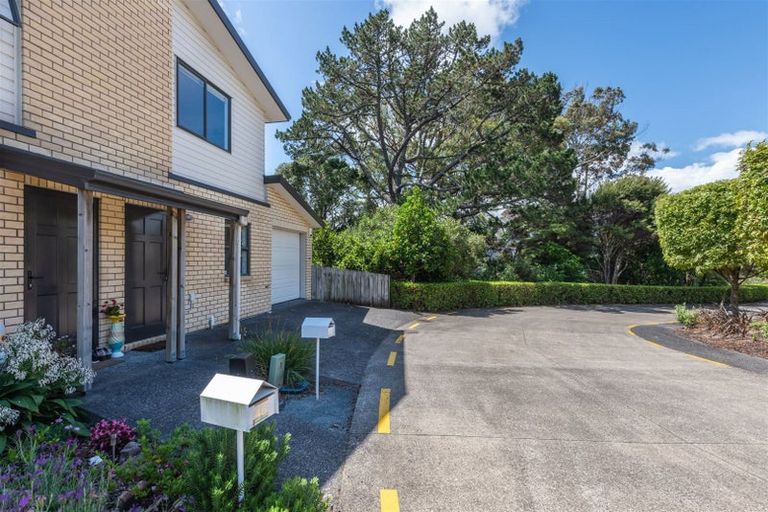 Photo of property in St Claire Village, 49/172 Mcleod Road, Te Atatu South, Auckland, 0610