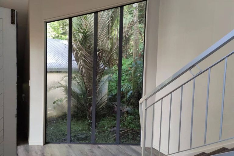 Photo of property in 35 Park Road, Titirangi, Auckland, 0604