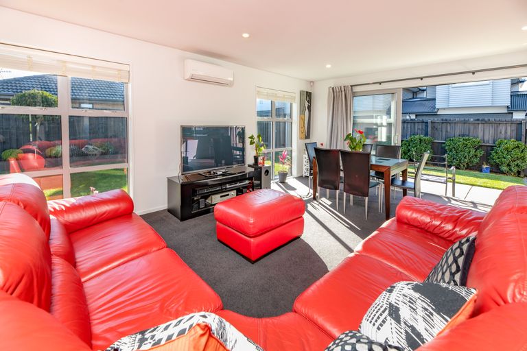 Photo of property in 7 Harston Place, Wigram, Christchurch, 8042