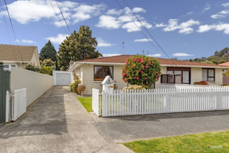 Photo of property in 1/22 Henry Street, Ebdentown, Upper Hutt, 5018