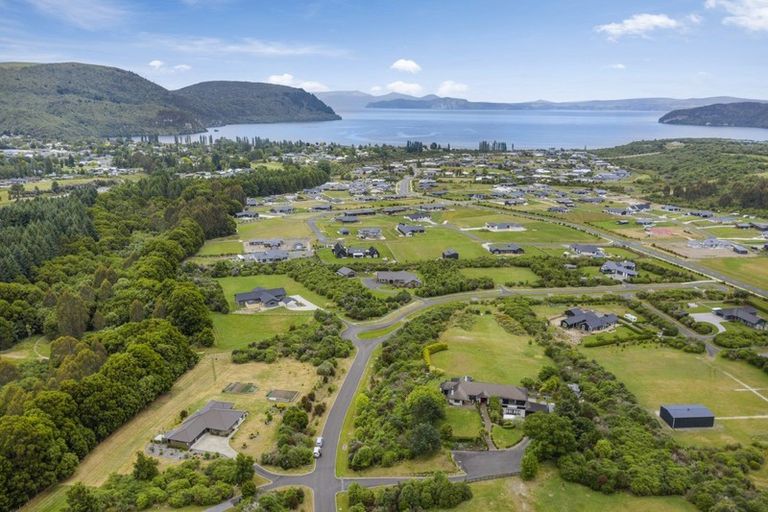 Photo of property in 12 Lacebark Drive, Kinloch, Taupo, 3377