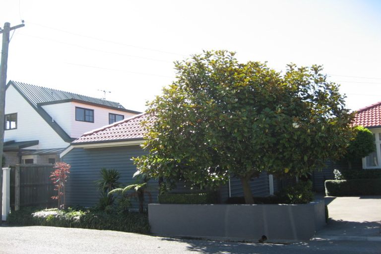 Photo of property in 25 Cox Street, Merivale, Christchurch, 8014