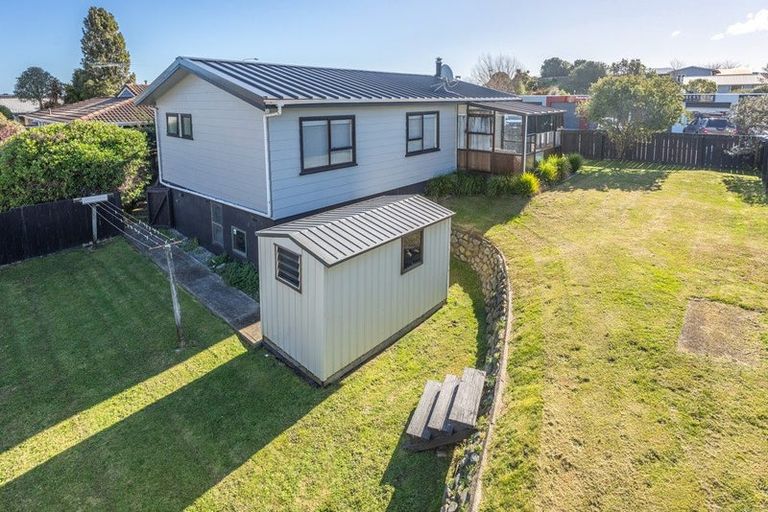 Photo of property in 14 Hurley Road, Paraparaumu Beach, Paraparaumu, 5032