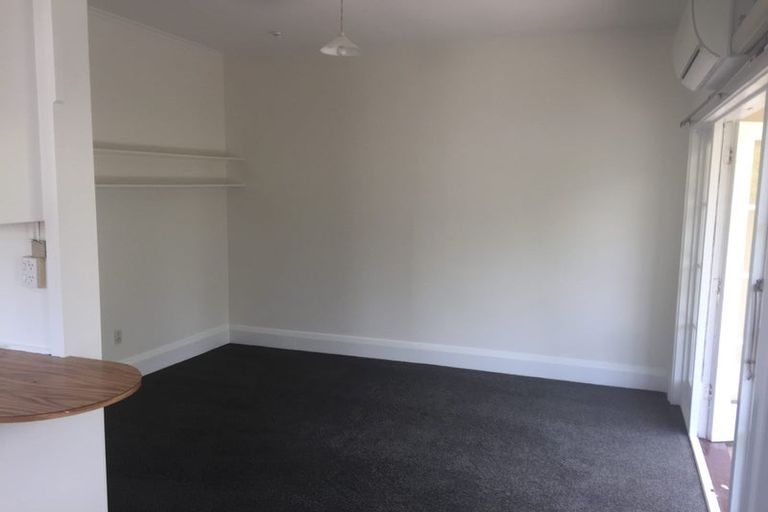 Photo of property in 294 Keyes Road, New Brighton, Christchurch, 8083