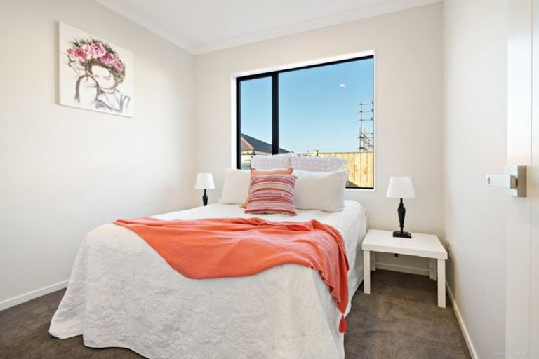 Photo of property in 82 Drumbuoy Drive, Flat Bush, Auckland, 2019