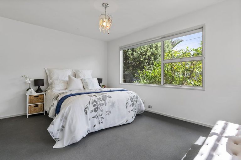 Photo of property in 1/67 Gulf View Road, Murrays Bay, Auckland, 0630