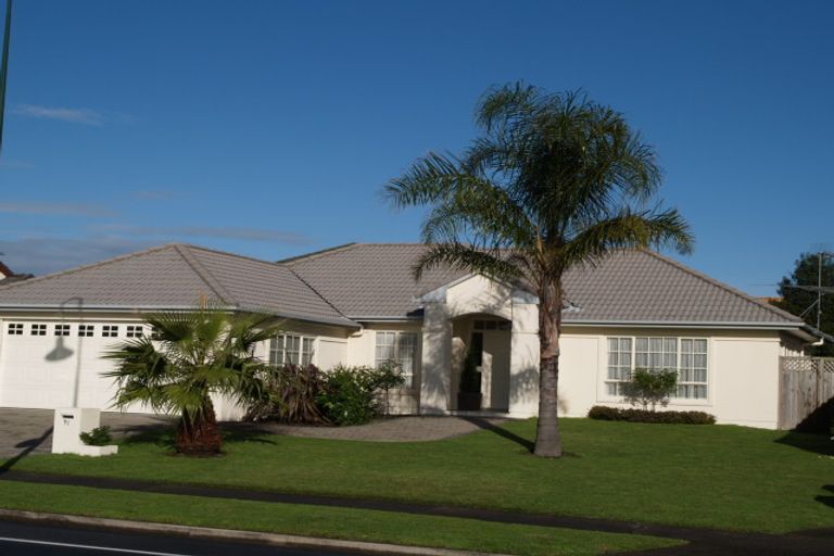 Photo of property in 91 Golfland Drive, Golflands, Auckland, 2013