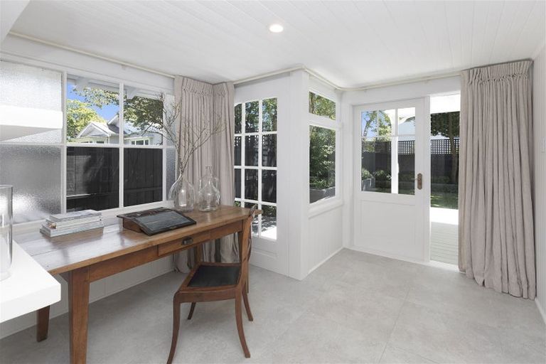 Photo of property in 205 Blighs Road, Strowan, Christchurch, 8052