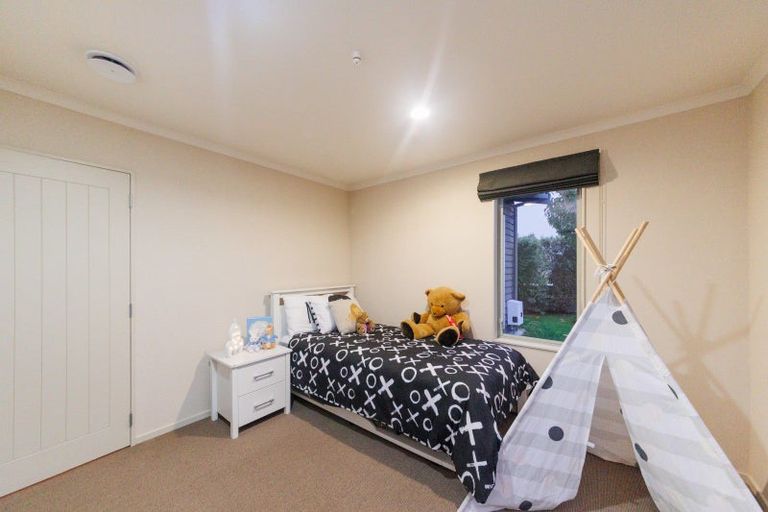 Photo of property in 3 Rodeo Drive, Kelvin Grove, Palmerston North, 4414