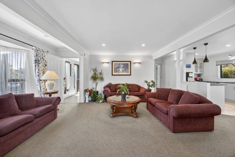 Photo of property in 13 Glucina Avenue, West Harbour, Auckland, 0618