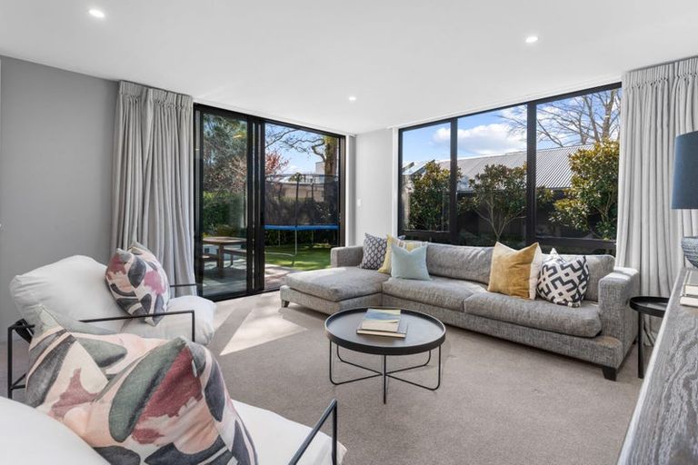 Photo of property in 10 Claremont Avenue, Papanui, Christchurch, 8053