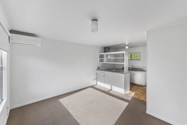Photo of property in 444a Devon Street East, Strandon, New Plymouth, 4312