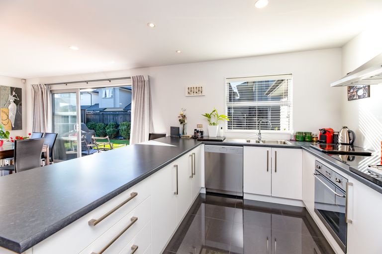 Photo of property in 7 Harston Place, Wigram, Christchurch, 8042