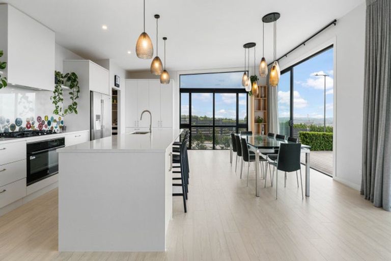 Photo of property in 2 Kohe Way, Pukekohe, 2120