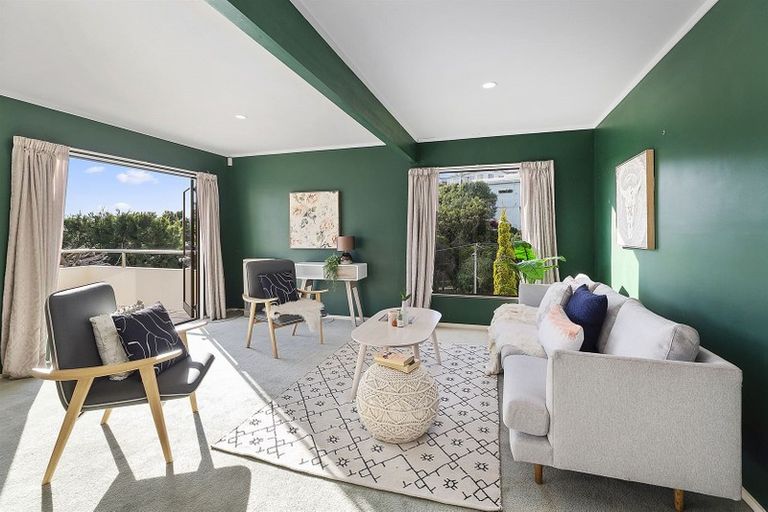 Photo of property in 16a Mana View Road, Paremata, Porirua, 5026