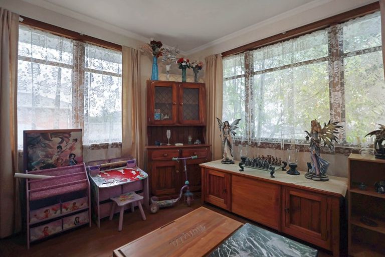 Photo of property in 74 Grove Street, Tinwald, Ashburton, 7700