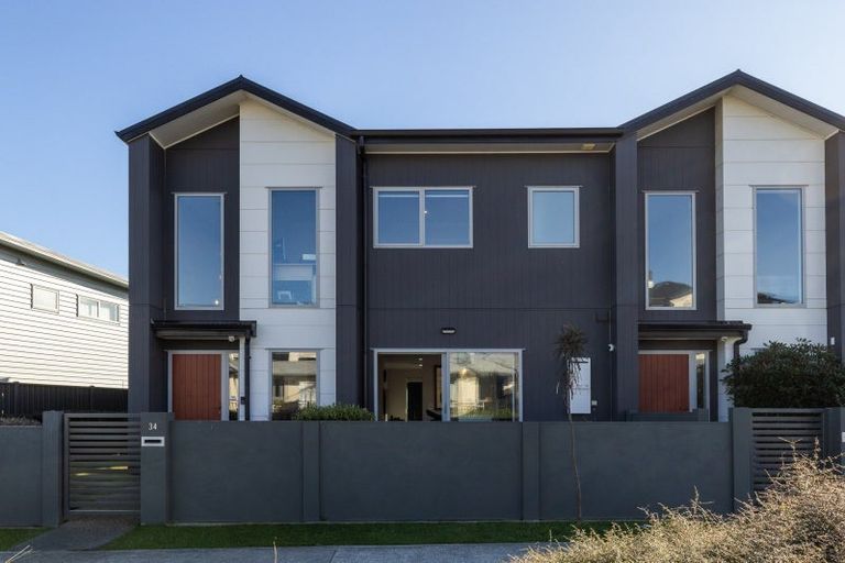 Photo of property in 34 Bluff Road, Kenepuru, Porirua, 5022