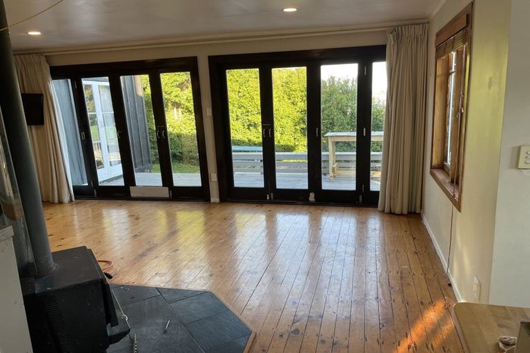 Photo of property in 18 Omokoroa Road, Omokoroa, 3114