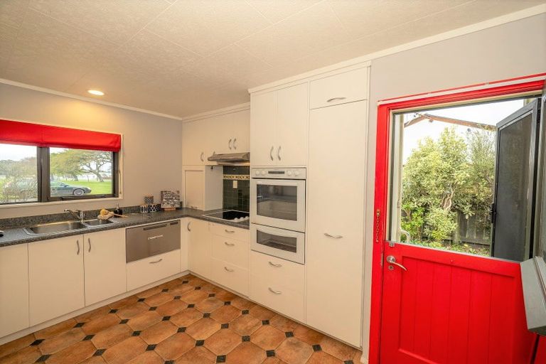 Photo of property in 55 Underhill Road, Featherston, 5710
