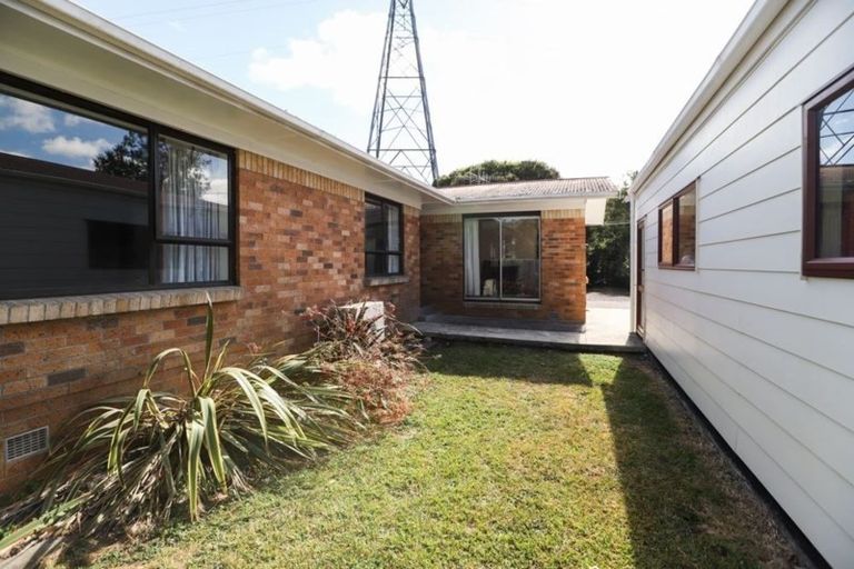 Photo of property in 23 Sheridan Street, Silverdale, Hamilton, 3216