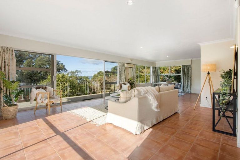 Photo of property in 22 Giles Way, Tanners Point, Katikati, 3177