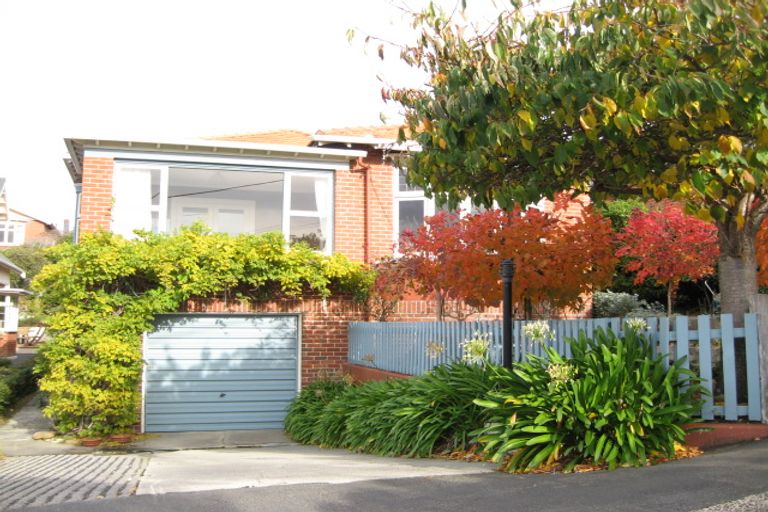 Photo of property in 20 Charlotte Street, Roslyn, Dunedin, 9010