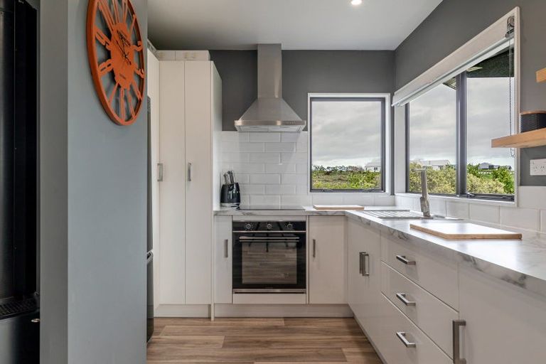 Photo of property in 83 Fraser Drive, Feilding, 4702