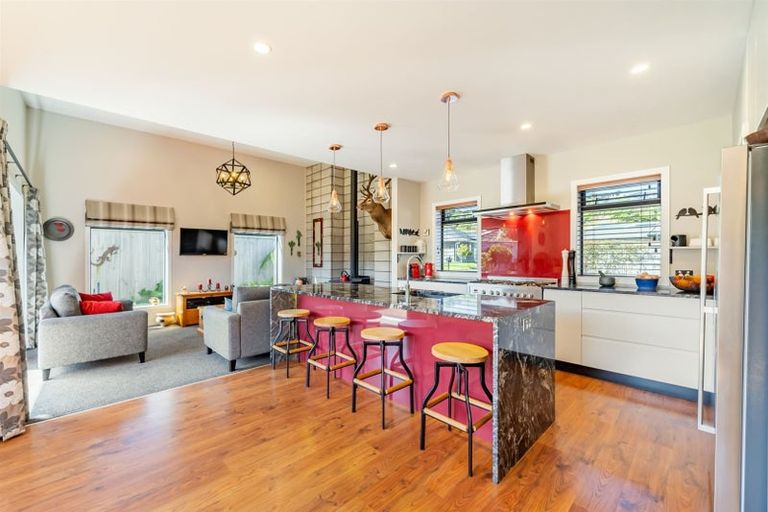 Photo of property in 14 Resolution Drive, Whitby, Porirua, 5024