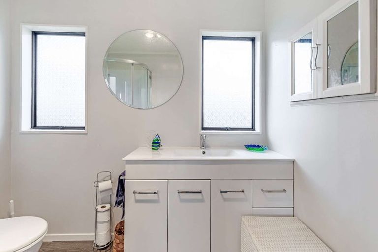 Photo of property in 12a William Street, Levin, 5510