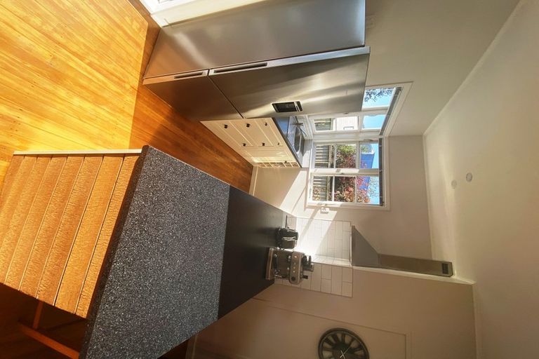 Photo of property in 10 Thomas Place, Leamington, Cambridge, 3432