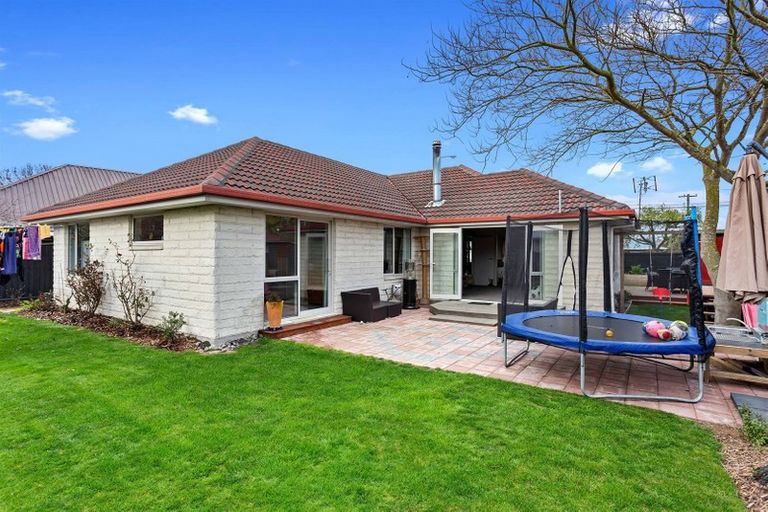 Photo of property in 308 Lake Terrace Road, Shirley, Christchurch, 8061