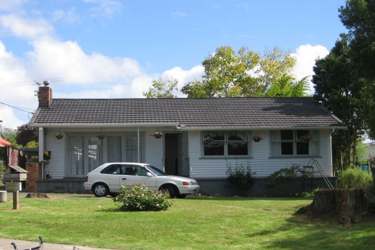 Photo of property in 91 Atkinson Road, Titirangi, Auckland, 0604