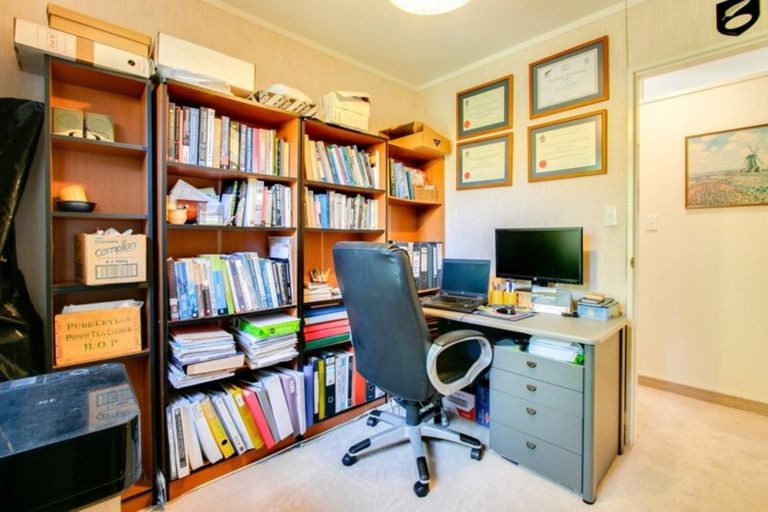 Photo of property in 3 Hyatt Grove, Greenmeadows, Napier, 4112