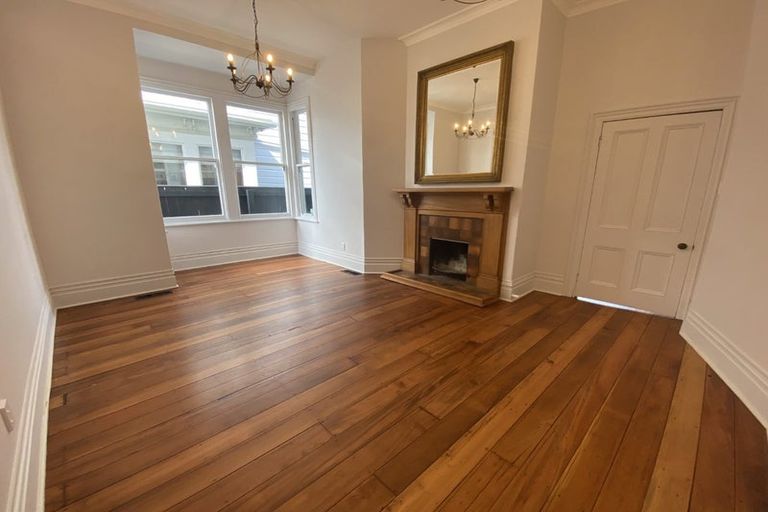 Photo of property in 6 Hobson Street, Thorndon, Wellington, 6011