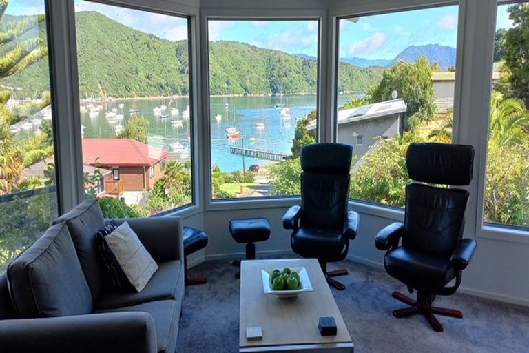 Photo of property in 7 Finlay Grove, Waikawa, Picton, 7220