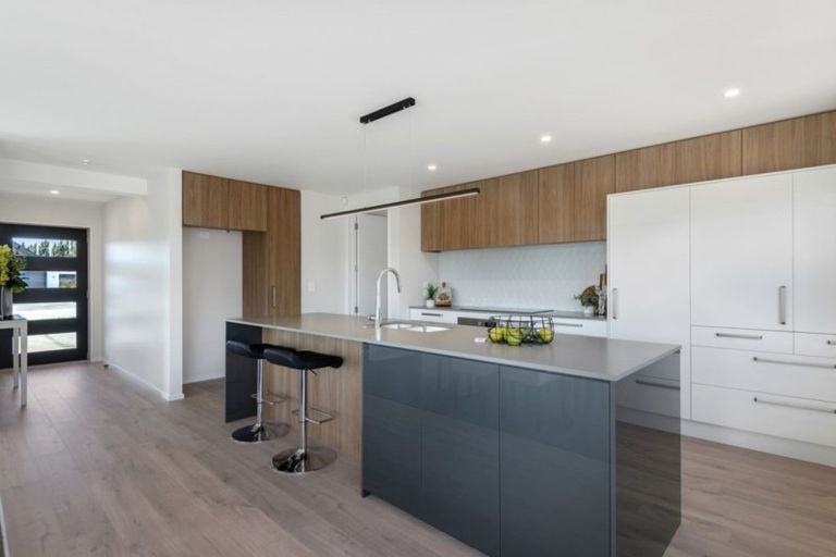 Photo of property in 3 Luxembourg Crescent, Halswell, Christchurch, 8025