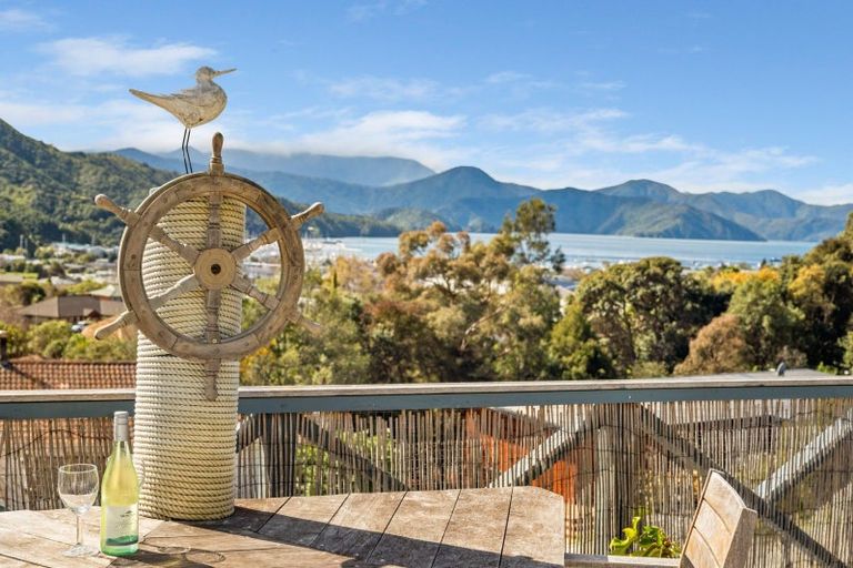 Photo of property in 45 Boons Valley Road, Waikawa, Picton, 7220
