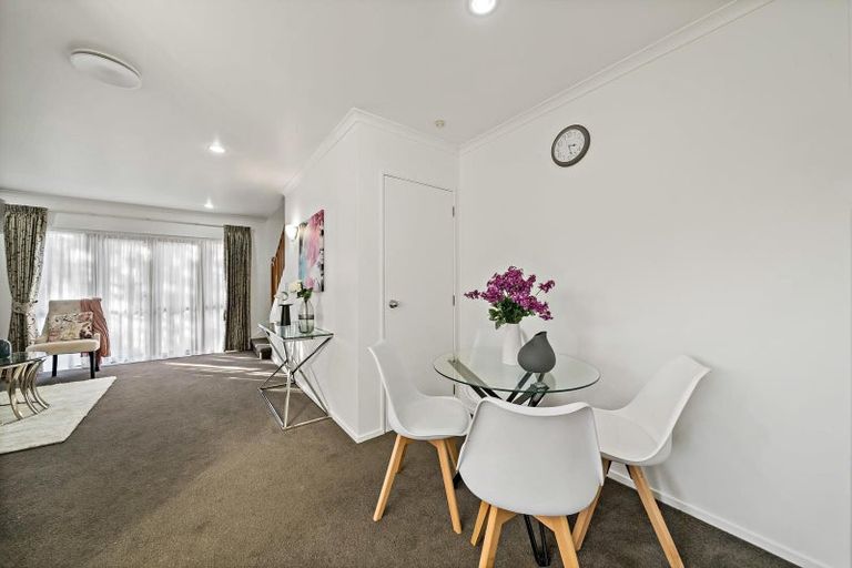 Photo of property in 16/2 Arawa Street, New Lynn, Auckland, 0600