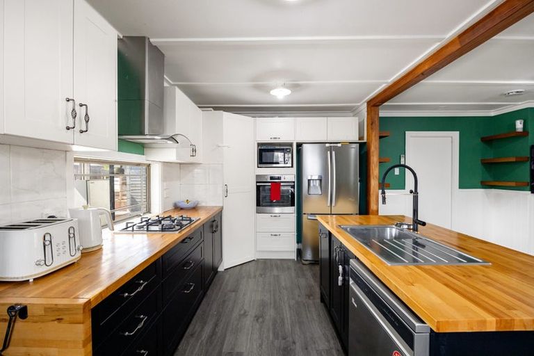 Photo of property in 17 Glenview Terrace, Glenview, Hamilton, 3206