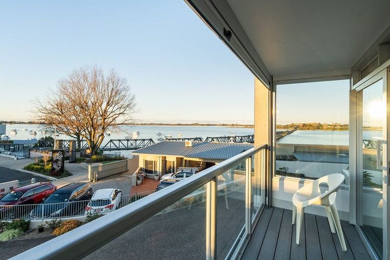 Photo of property in Elizabeth Height Apartments, 8 Elizabeth Street, Tauranga, 3110