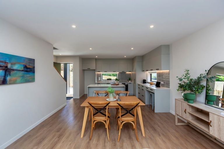 Photo of property in 77 Amohia Street, Paraparaumu, 5032